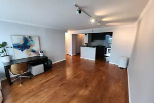195 N Harbor Dr, Chicago, IL 60601 - Photo 3