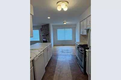 1887 N Nicole Lane, Round Lake Beach, IL 60073 - Photo 5