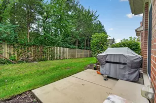 10S447 Carrington Circle, Burr Ridge, IL 60527 - Photo 27