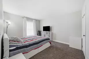 496 Thornhill Ln, Wheeling, IL 60090 - Photo 11