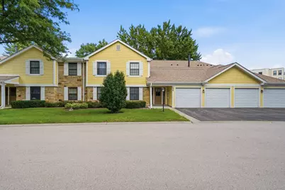496 Thornhill Lane #C1, Wheeling, IL 60090 - Photo 1