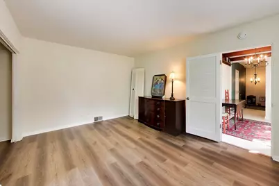 570 S Kenilworth Avenue, Elmhurst, IL 60126 - Photo 13
