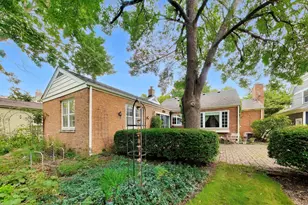 570 S Kenilworth Ave, Elmhurst, IL 60126 - Photo 27
