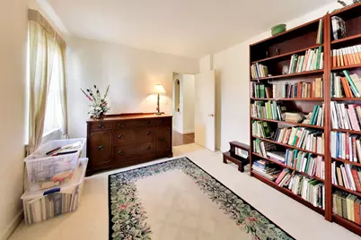 570 S Kenilworth Avenue, Elmhurst, IL 60126 - Photo 19