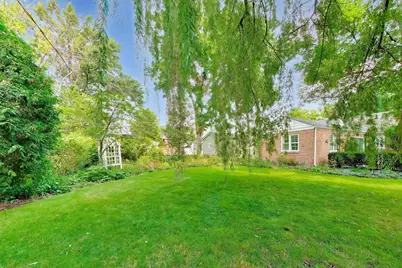 570 S Kenilworth Avenue, Elmhurst, IL 60126 - Photo 31