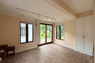 18148 W Valley Dr, Grayslake, IL 60030 - Photo 7