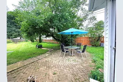 18148 W Valley Drive, Grayslake, IL 60030 - Photo 17