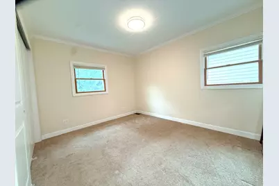 18148 W Valley Drive, Grayslake, IL 60030 - Photo 13