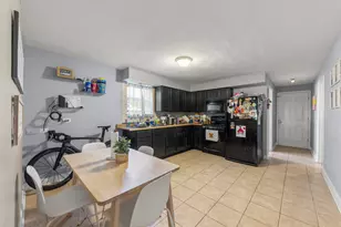 611 N Lullo Dr, Addison, IL 60101 - Photo 7