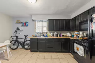 611 N Lullo Dr, Addison, IL 60101 - Photo 5