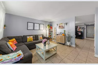 611 N Lullo Drive, Addison, IL 60101 - Photo 9