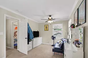 426 Redwing Dr, Round Lake Beach, IL 60073 - Photo 9