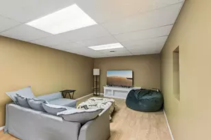 152 Ranney Ave, Vernon Hills, IL 60061 - Photo 29