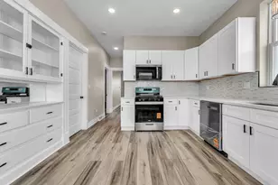 5323 W 25th Pl, Cicero, IL 60804 - Photo 9