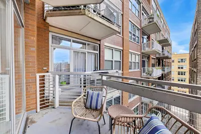 933 W Van Buren Street #622, Chicago, IL 60607 - Photo 17