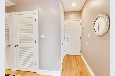 2215 W Foster Avenue #3, Chicago, IL 60625 - Photo 13