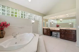 4202 Royal Fox Dr, Saint Charles, IL 60174 - Photo 17
