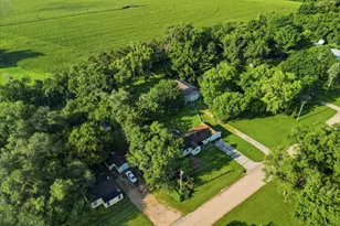 10464 2 Mile Rd, Thomson, IL 61285 - Photo 9