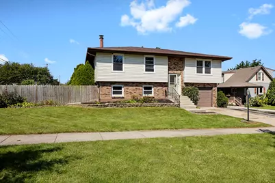 15642 Latrobe Avenue, Oak Forest, IL 60452 - Photo 1