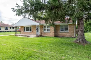 618 N Oplaine Rd, Gurnee, IL 60031 - Photo 3