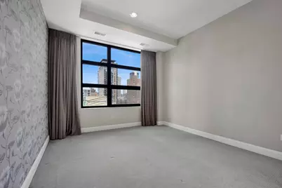 101 W Superior Street #1202, Chicago, IL 60654 - Photo 27