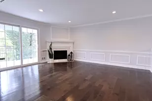 38 The Ct Of Greenway, Northbrook, IL 60062 - Photo 11
