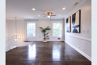 38 The Court Of Greenway, Northbrook, IL 60062 - Photo 5