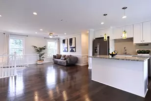 38 The Ct Of Greenway, Northbrook, IL 60062 - Photo 13