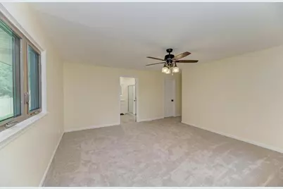 210 S Small Avenue, Kankakee, IL 60901 - Photo 27