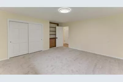 210 S Small Avenue, Kankakee, IL 60901 - Photo 17