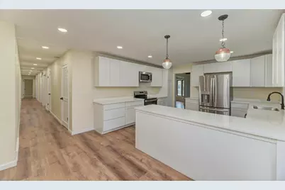 210 S Small Avenue, Kankakee, IL 60901 - Photo 15