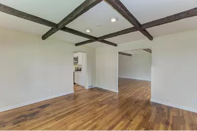 210 S Small Avenue, Kankakee, IL 60901 - Photo 9