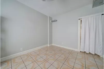 2242 S Saint Louis Avenue, Chicago, IL 60623 - Photo 23