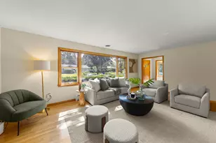 120 N Pine St, Geneva, IL 60134 - Photo 3