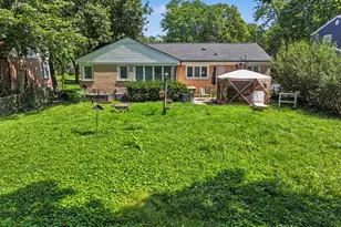 132 S Greenwood Ave, Palatine, IL 60074 - Photo 5