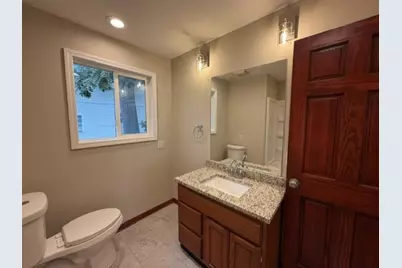 414 W Park Avenue, Round Lake, IL 60073 - Photo 21
