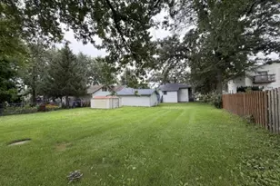 414 W Park Ave, Round Lake, IL 60073 - Photo 53