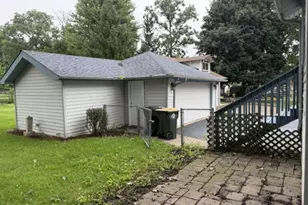 414 W Park Ave, Round Lake, IL 60073 - Photo 57