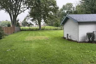 414 W Park Ave, Round Lake, IL 60073 - Photo 55