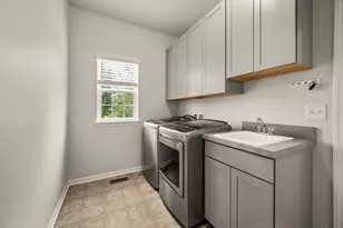 406 Mary Ann Cir, Sycamore, IL 60178 - Photo 19