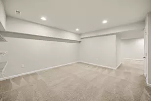 406 Mary Ann Cir, Sycamore, IL 60178 - Photo 29