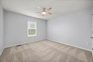 406 Mary Ann Cir, Sycamore, IL 60178 - Photo 27