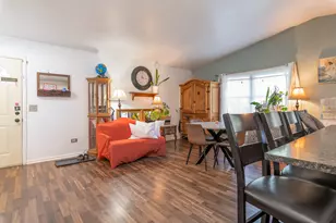 35706 N Laurel Ave, Ingleside, IL 60041 - Photo 7