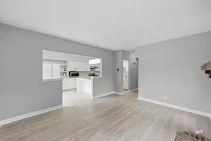 537 W Parkside Dr, Palatine, IL 60067 - Photo 11