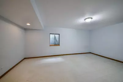 2324 Kalamazoo Drive, Naperville, IL 60565 - Photo 29