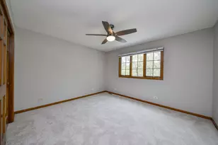 2324 Kalamazoo Dr, Naperville, IL 60565 - Photo 19