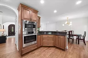 226 Sunset Dr, Wilmette, IL 60091 - Photo 9
