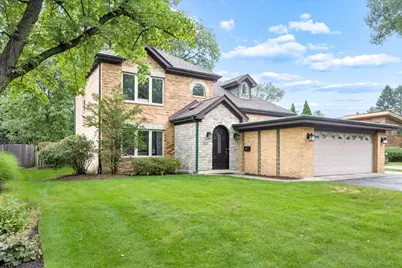 226 Sunset Drive, Wilmette, IL 60091 - Photo 1