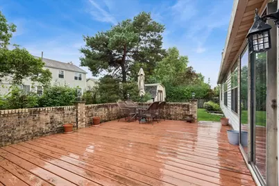 1255 John Drive, Hoffman Estates, IL 60169 - Photo 19