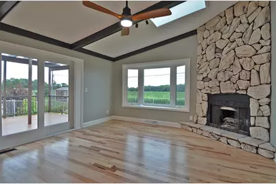 304 Sequoia Drive, Streator, IL 61364 - Photo 9